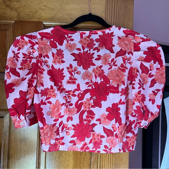 Lulu’s Button Up Top - Picture 5 of 7